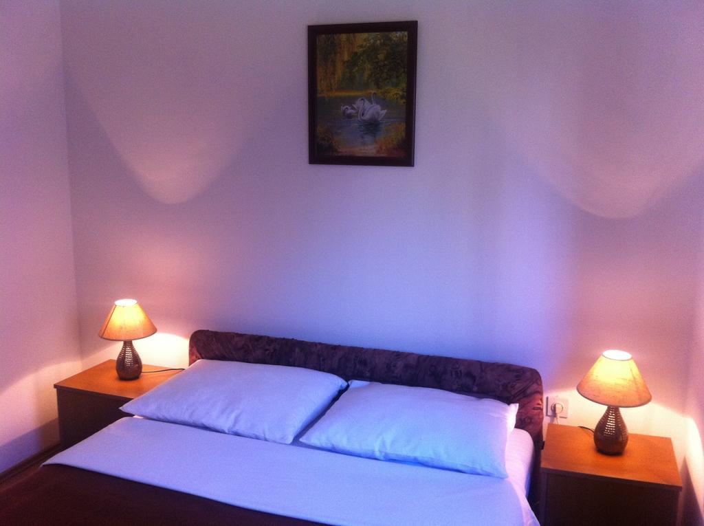 House Pribic Hotel Vrelo Koreničko Quarto foto